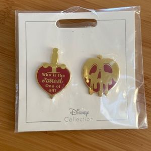 2021 Disney Parks Collection Snow White pin set of 2 poison apple, stabbed heart
